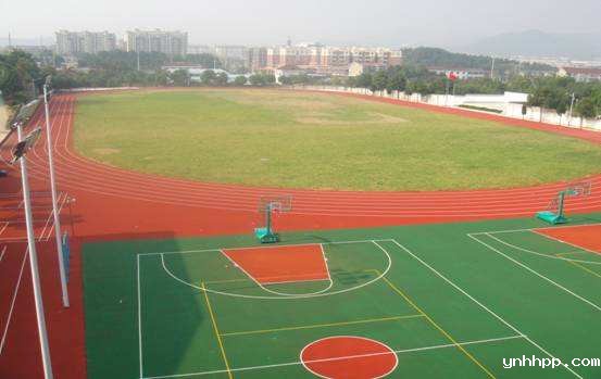 塑胶篮球场