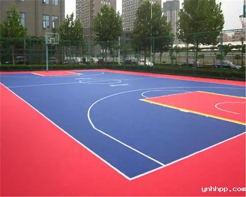丙烯酸球场的性价比高
